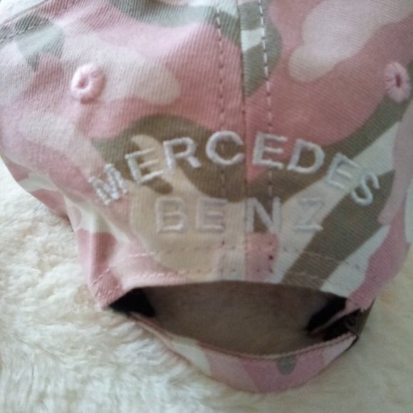 Weekend Special*** Mercedes-Benz Branded Sports Hat*** - Picture 4 of 8